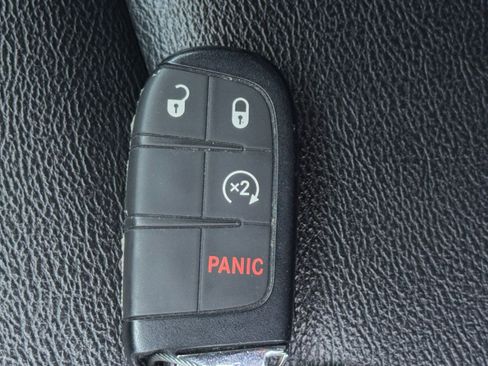 Used 2025 Jeep Compass Limited AWD/4WD image 25