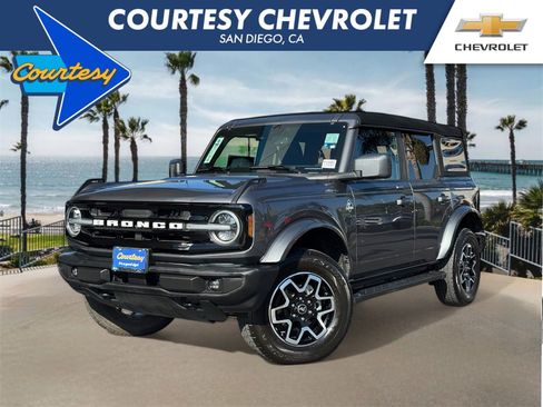 Used 2023 Ford Bronco Outer Banks image 1