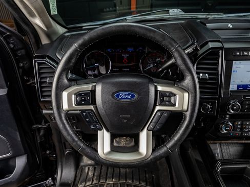 Used 2020 Ford F250 Lariat image 19