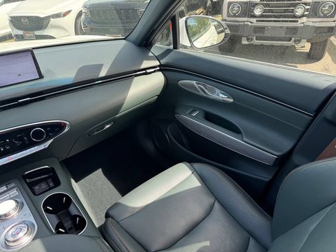 Used 2023 Genesis GV70 2.5T w/ Advanced Package AWD/4WD image 13