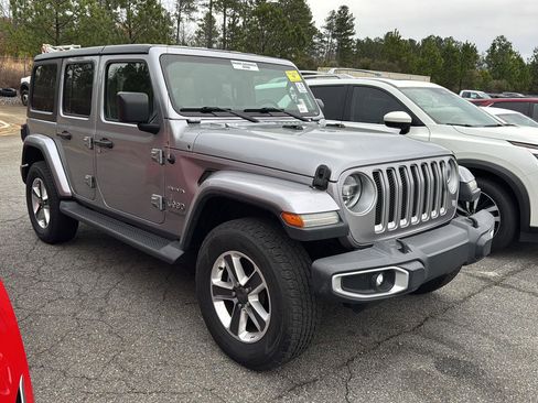 Used 2018 Jeep Wrangler Unlimited Sahara image 5