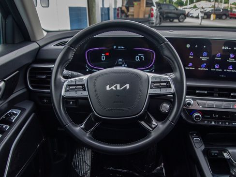 Used 2025 Kia Telluride S AWD/4WD image 22
