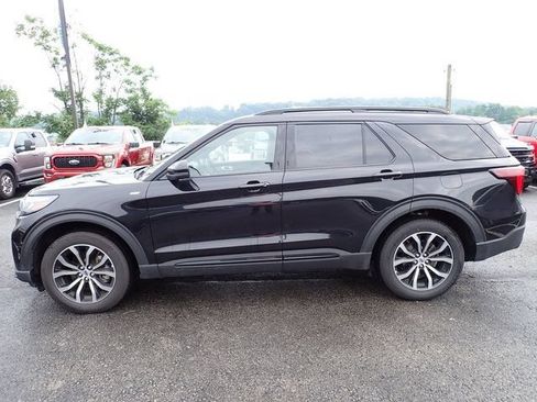 Certified 2026 Ford Explorer ST-Line AWD/4WD image 2