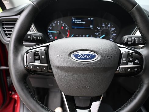 Used 2022 Ford Escape SE w/ SE Sport Appearance Package AWD/4WD image 9