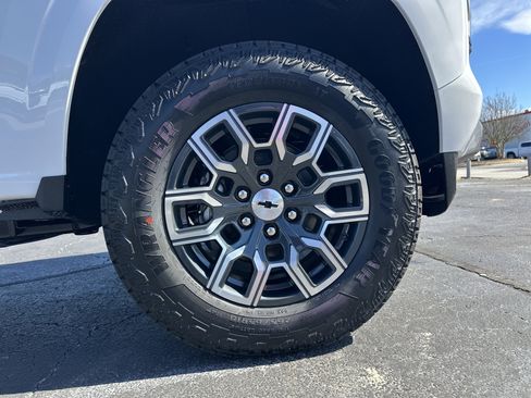 New 2026 Chevrolet Colorado Z71 image 14