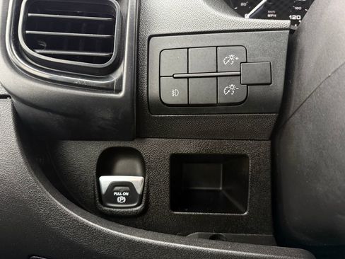 Used 2023 RAM ProMaster 2500 w/ Convenience Group image 20