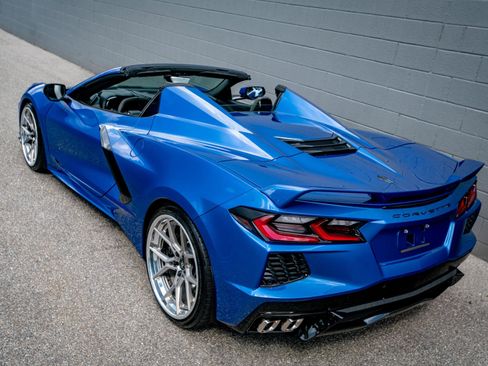 Used 2021 Chevrolet Corvette Stingray Premium Conv w/ Z51 Performance Package image 16