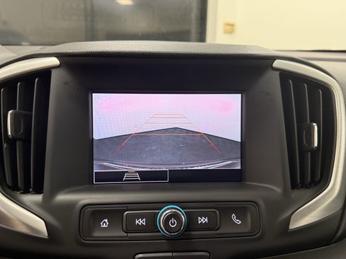 Used 2024 GMC Terrain SLE FWD image 23