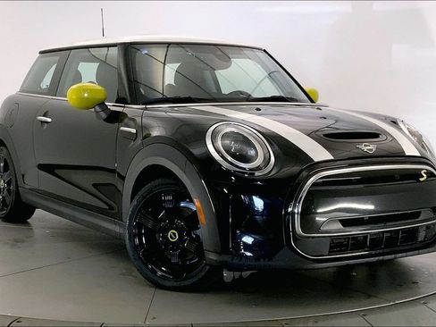 Used 2024 MINI Cooper SE FWD image 32