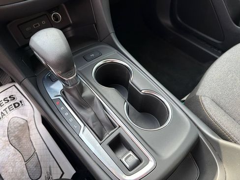 Used 2024 Chevrolet Equinox LT AWD/4WD image 33