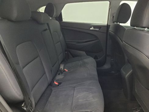 Used 2021 Hyundai Tucson SE FWD image 19