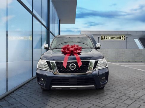 Used 2020 Nissan Armada SL w/ Premium Package RWD image 2