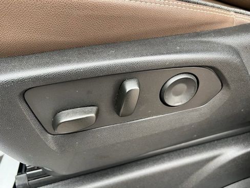 Used 2024 Chevrolet Suburban High Country image 20