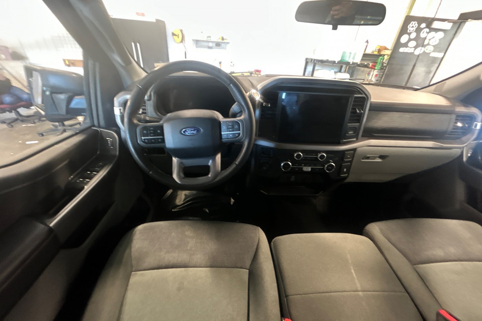 Used 2025 Ford F150 XLT w/ Equipment Group 301A Standard AWD/4WD image 14