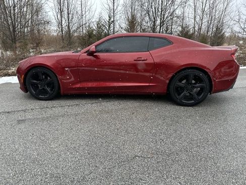 Used 2017 Chevrolet Camaro LT w/ Technology Package image 8