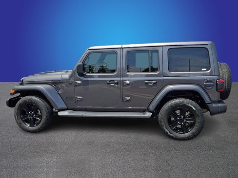Used 2021 Jeep Wrangler Unlimited Sahara AWD/4WD image 7