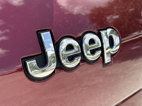 Certified 2022 Jeep Grand Cherokee L Overland RWD image 11