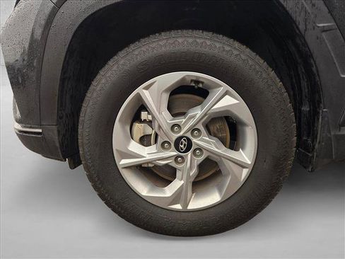 Used 2023 Hyundai Tucson SE image 22