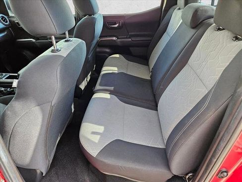 Used 2023 Toyota Tacoma TRD Off-Road image 16