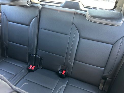 Used 2021 Chevrolet Tahoe Z71 w/ Luxury Package image 13