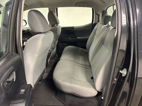 Used 2018 Toyota Tacoma SR w/ SR Convenience Package image 31
