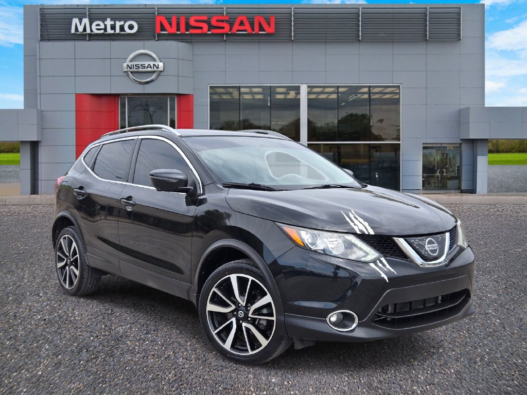 Used 2018 Nissan Rogue Sport SL FWD image 1