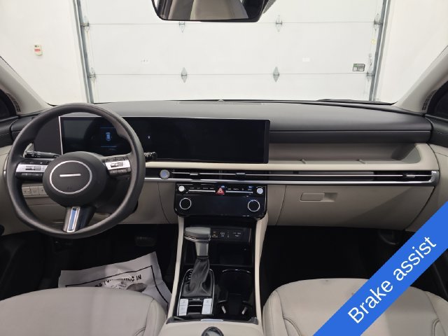 Used 2025 Hyundai Tucson SEL AWD/4WD image 13