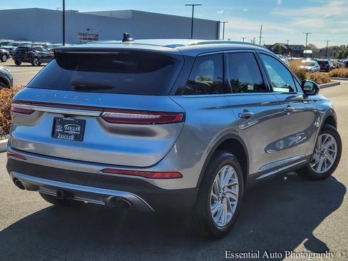 Used 2023 Lincoln Corsair AWD w/ Towing Package image 7