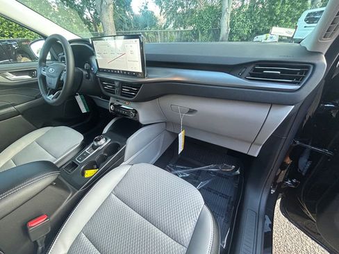 Certified 2024 Ford Escape SE image 27
