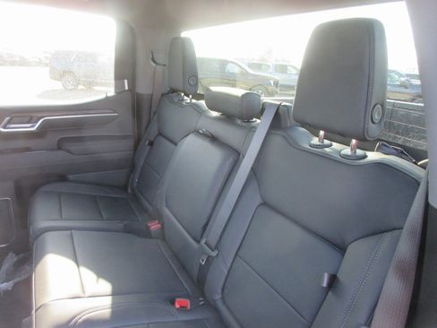 New 2026 GMC Sierra 1500 SLT w/ SLT Premium Package image 13