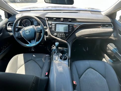 Used 2018 Toyota Camry LE FWD image 20