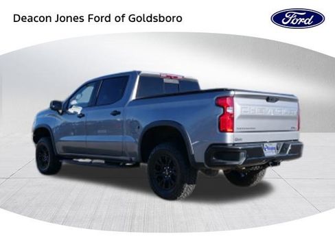 Used 2023 Chevrolet Silverado 1500 ZR2 image 6