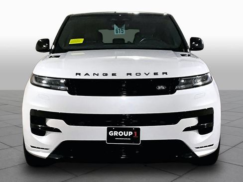 Used 2025 Land Rover Range Rover Sport Dynamic SE AWD/4WD image 3