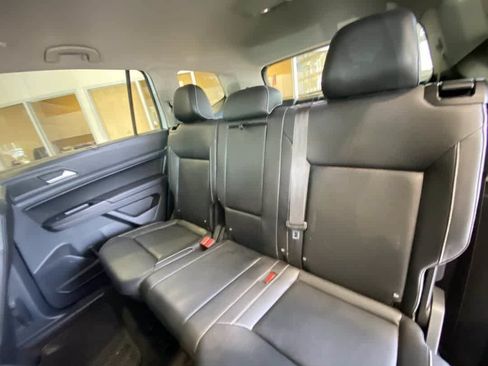 Used 2021 Volkswagen Atlas SE w/ Towing Package AWD/4WD image 24