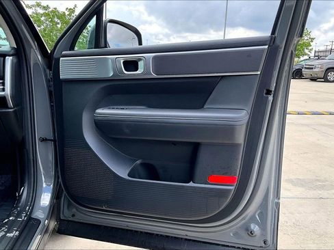 Used 2025 Hyundai Santa Fe SEL FWD image 22