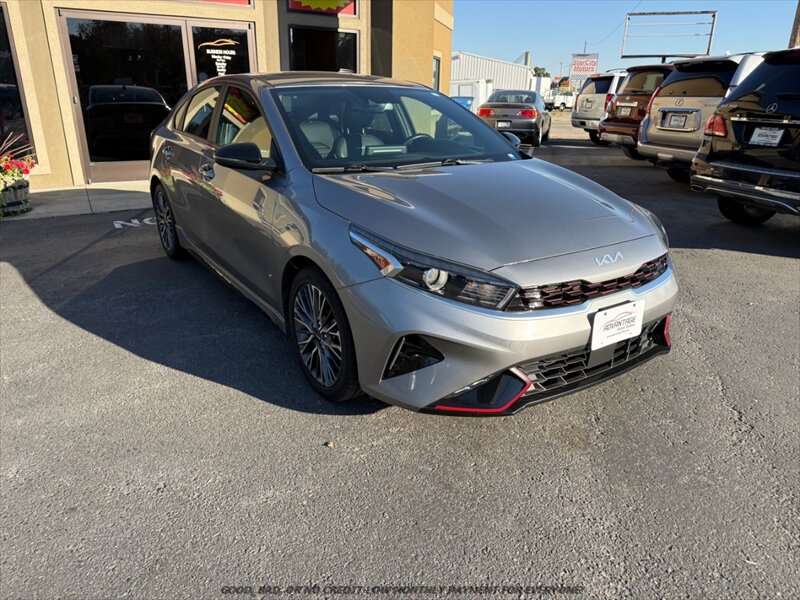 Used 2023 Kia Forte GT-Line w/ GT-Line Premium Package FWD image 1