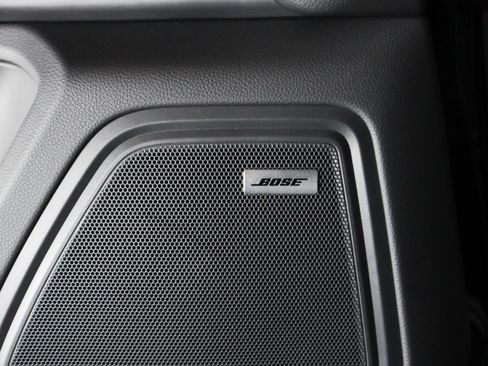 Used 2026 Porsche Macan AWD/4WD image 22