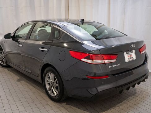 Used 2019 Kia Optima LX image 3