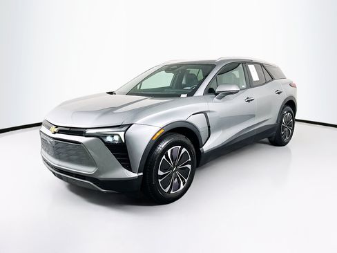 Used 2024 Chevrolet Blazer EV LT AWD/4WD image 3
