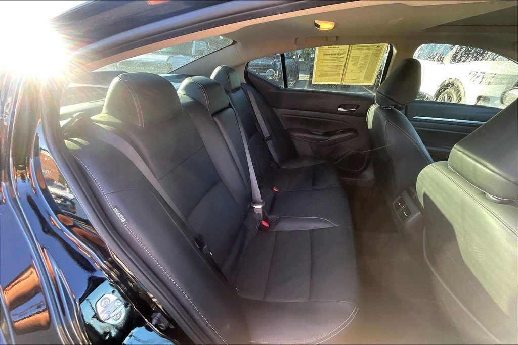 Used 2024 Nissan Altima 2.5 SL AWD/4WD image 26