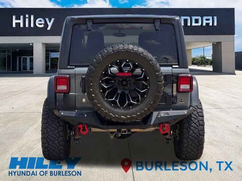 Used 2018 Jeep Wrangler Unlimited Rubicon AWD/4WD image 7