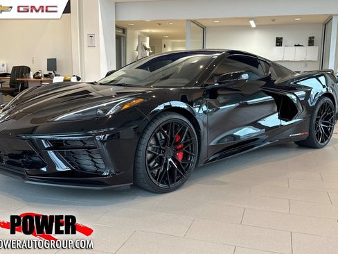Used 2022 Chevrolet Corvette Stingray Coupe w/ Z51 Performance Package RWD image 1