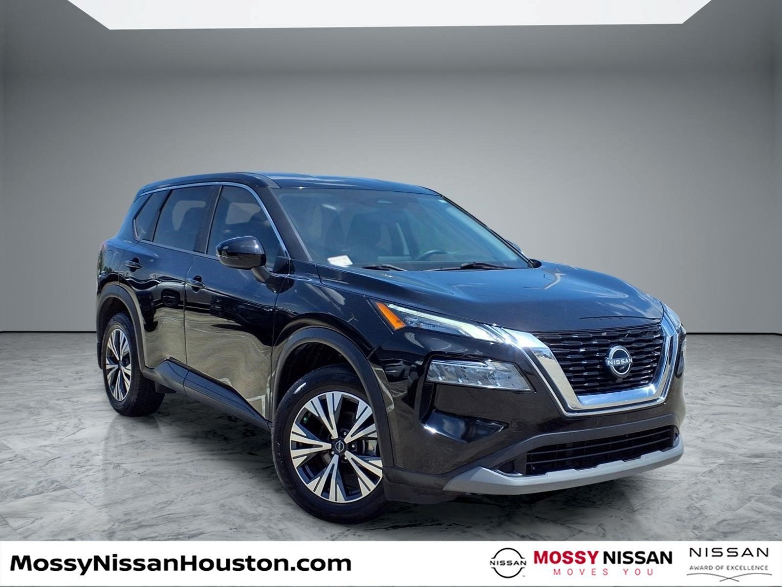 Used 2023 Nissan Rogue SV FWD image 1