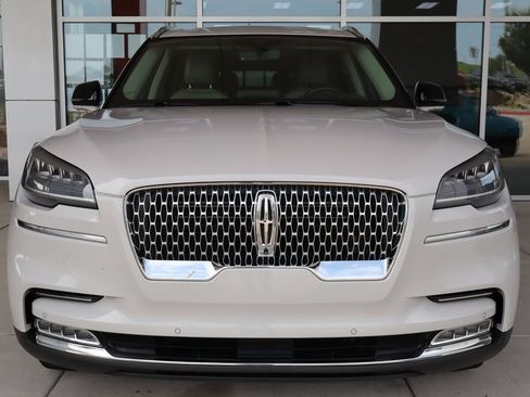 Used 2021 Lincoln Aviator Reserve w/ Equipment Group 201A RWD image 2