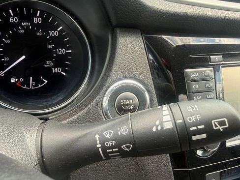 Used 2016 Nissan Rogue SL AWD/4WD image 21