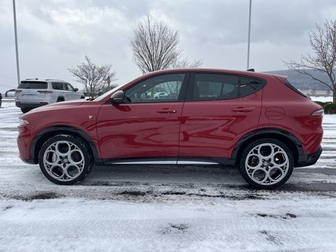 Used 2024 Alfa Romeo Tonale Ti image 8