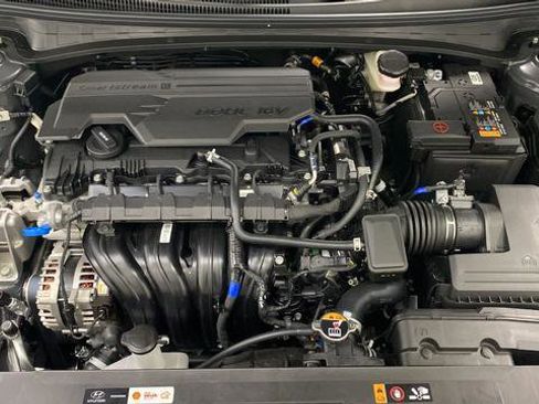 New 2026 Hyundai Elantra Limited image 27