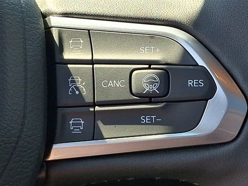 Used 2024 Jeep Compass Limited w/ Driver Assist Group I AWD/4WD image 23