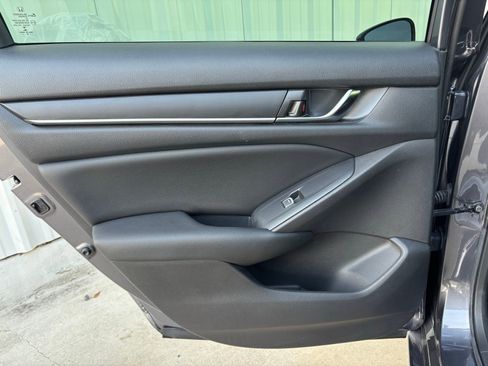 Used 2020 Honda Accord Sport image 28