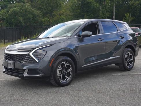 Used 2024 Kia Sportage LX AWD/4WD image 7